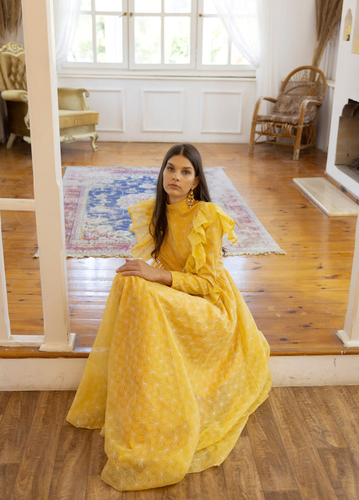 Laila Volan Detaylı Nakışlı Elbise Sarı